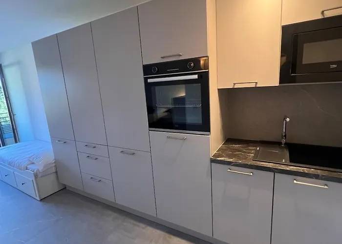 - Bd De Lorraine #354 Apartment